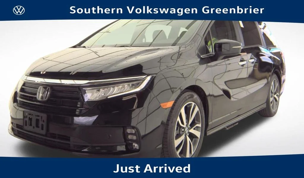 2023 Honda Odyssey Touring's photo