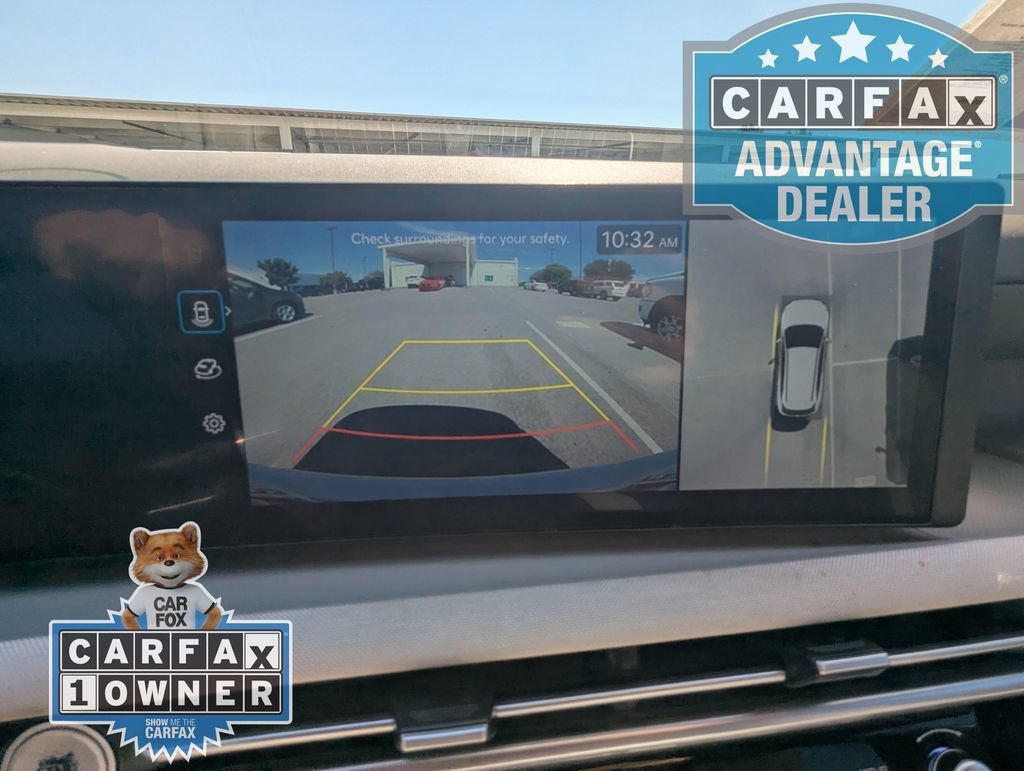 Used 2025  Hyundai Limited image 8