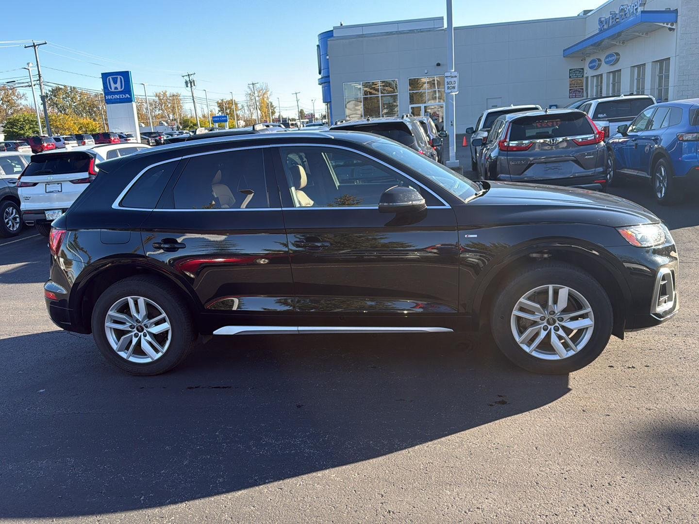 Used 2023 Mythos Black Metallic Audi S line Premium image 5