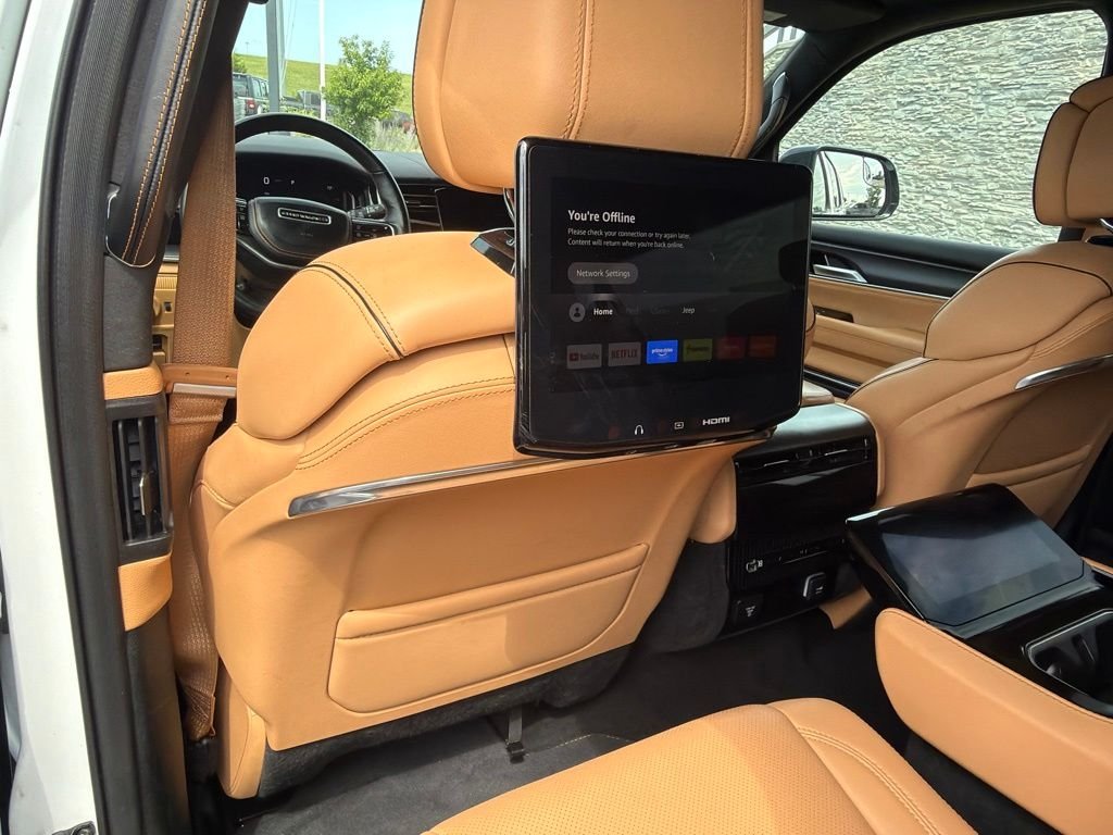 Used 2025 White Jeep Series III image 15