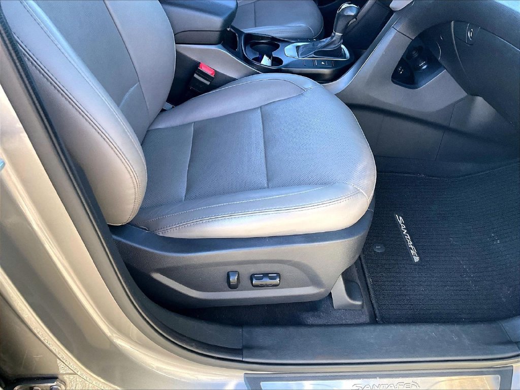 Used 2018 Mineral Gray Hyundai 2.0T image 36