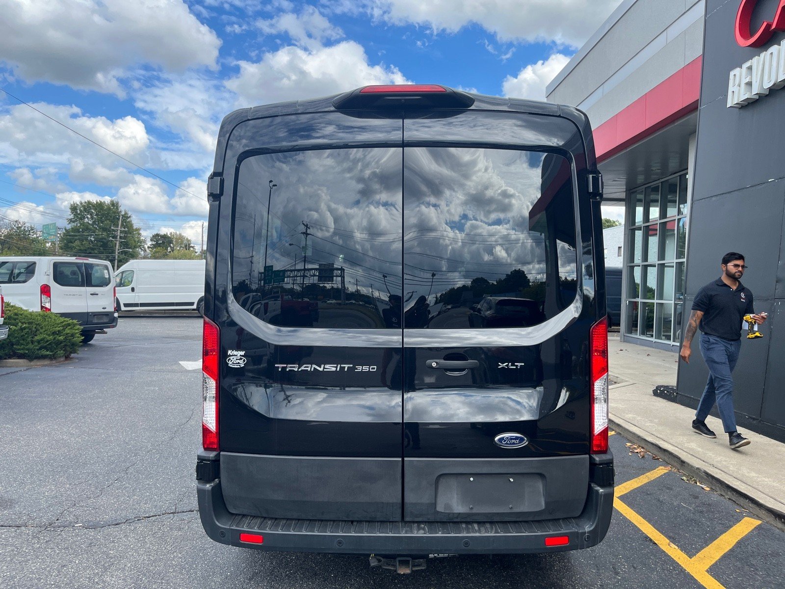 2023 Ford Transit XLT photo 3