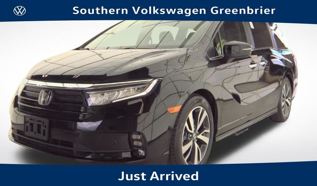 2023 Honda Odyssey Touring's photo