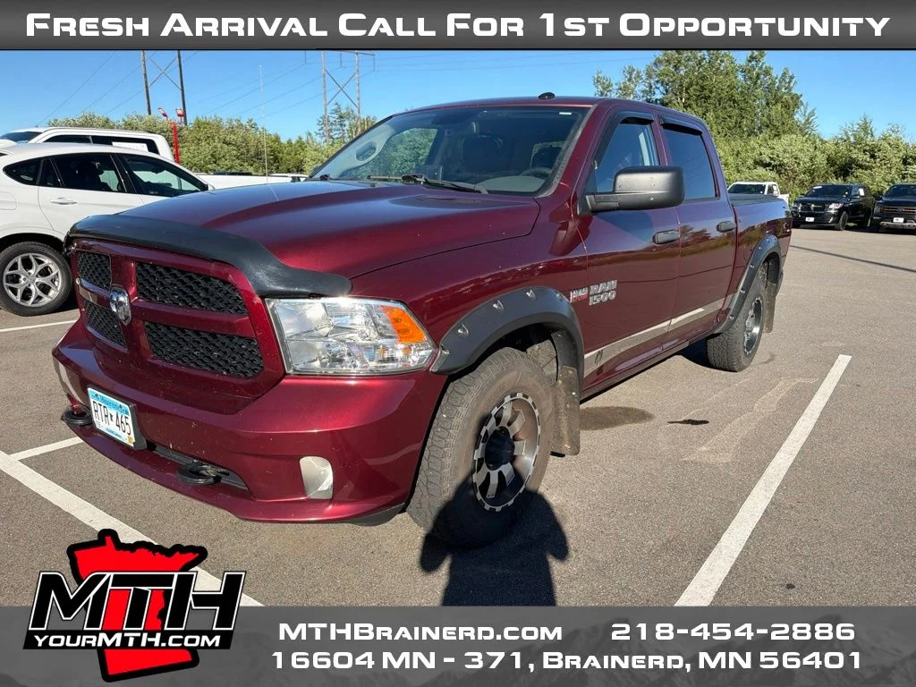 2018 RAM 1500 Express 4x4 Crew Cab 5'7's photo