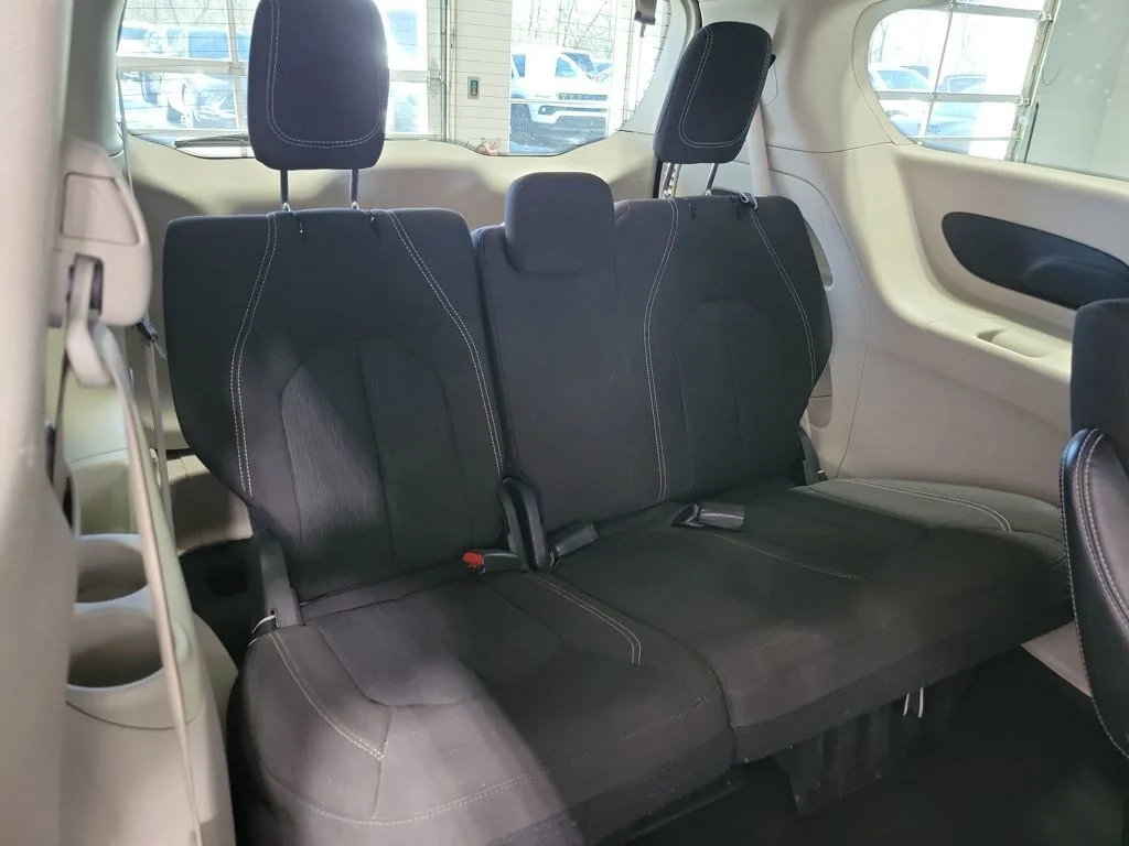 Used 2023 Gray Chrysler LX image 21