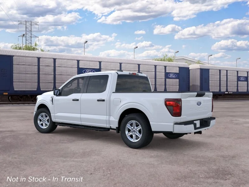 New 2026 Oxford White Ford XLT image 4