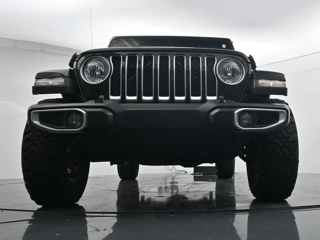 Used 2021 Black Jeep Overland image 19