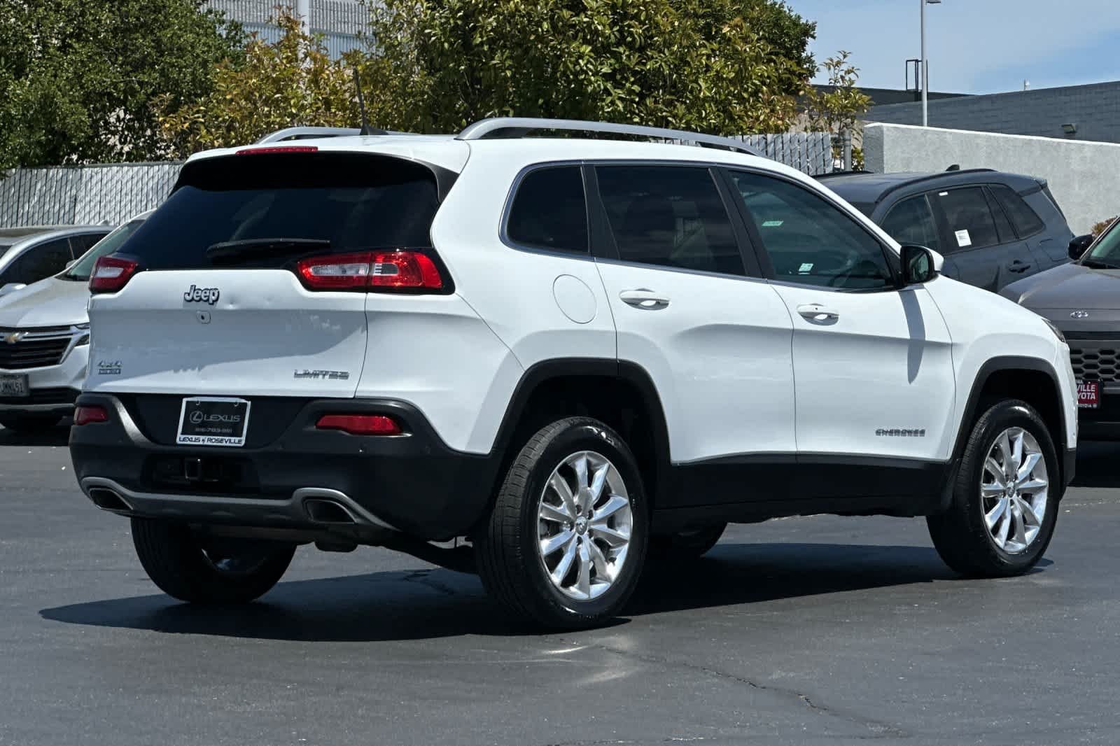 Used 2016 Bright White Clearcoat Jeep Limited image 2