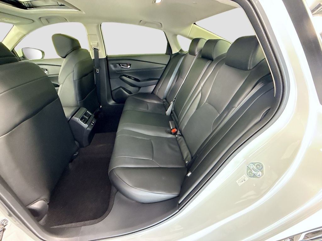 New 2026 Platinum White Pearl Honda Touring image 22