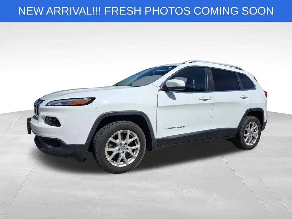 Used 2017 Jeep Cherokee Latitude with VIN 1C4PJLCB8HW534897 for sale in Mount Pleasant, SC