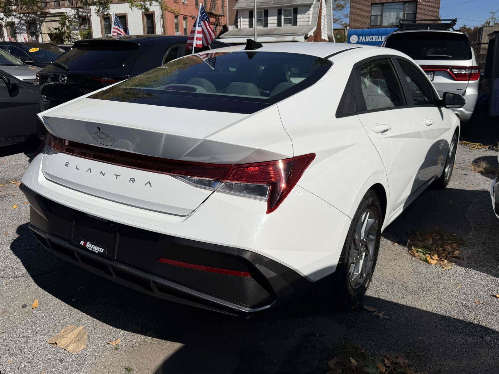 Used 2024 Serenity White Hyundai SEL image 5