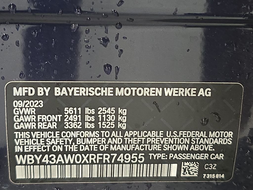 Certified Used 2024 Tanzanite Blue II Metallic BMW eDrive35 image 23