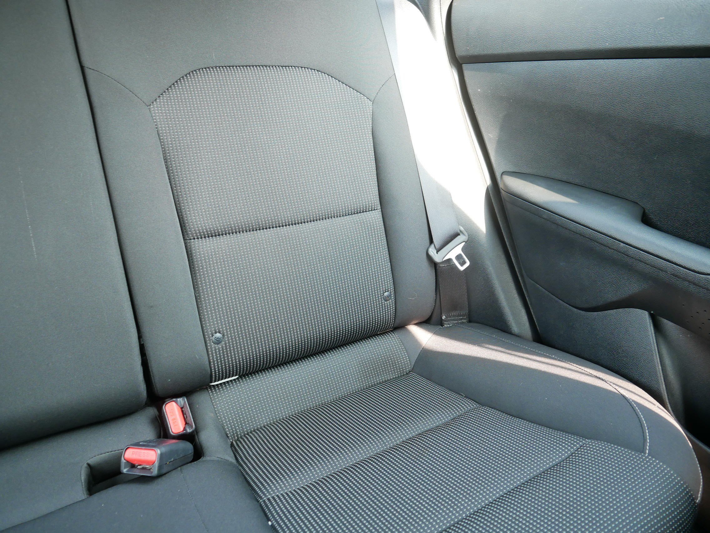 Used 2019 Clear White Kia LXS image 14
