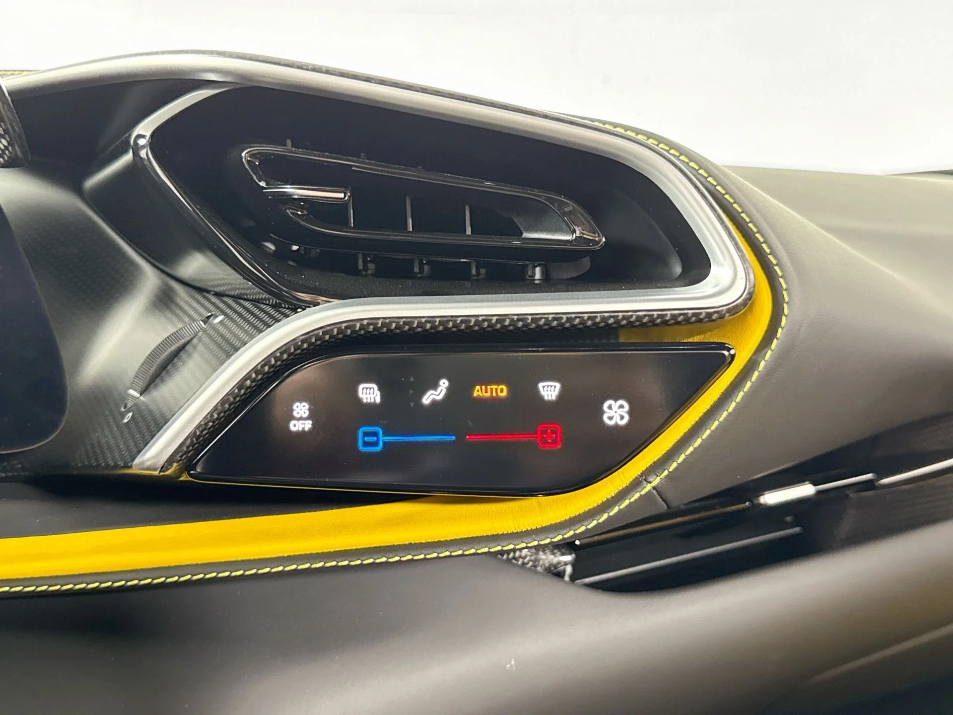 Certified Used 2024 Blu Elettrico 2020 Ferrari Base image 12