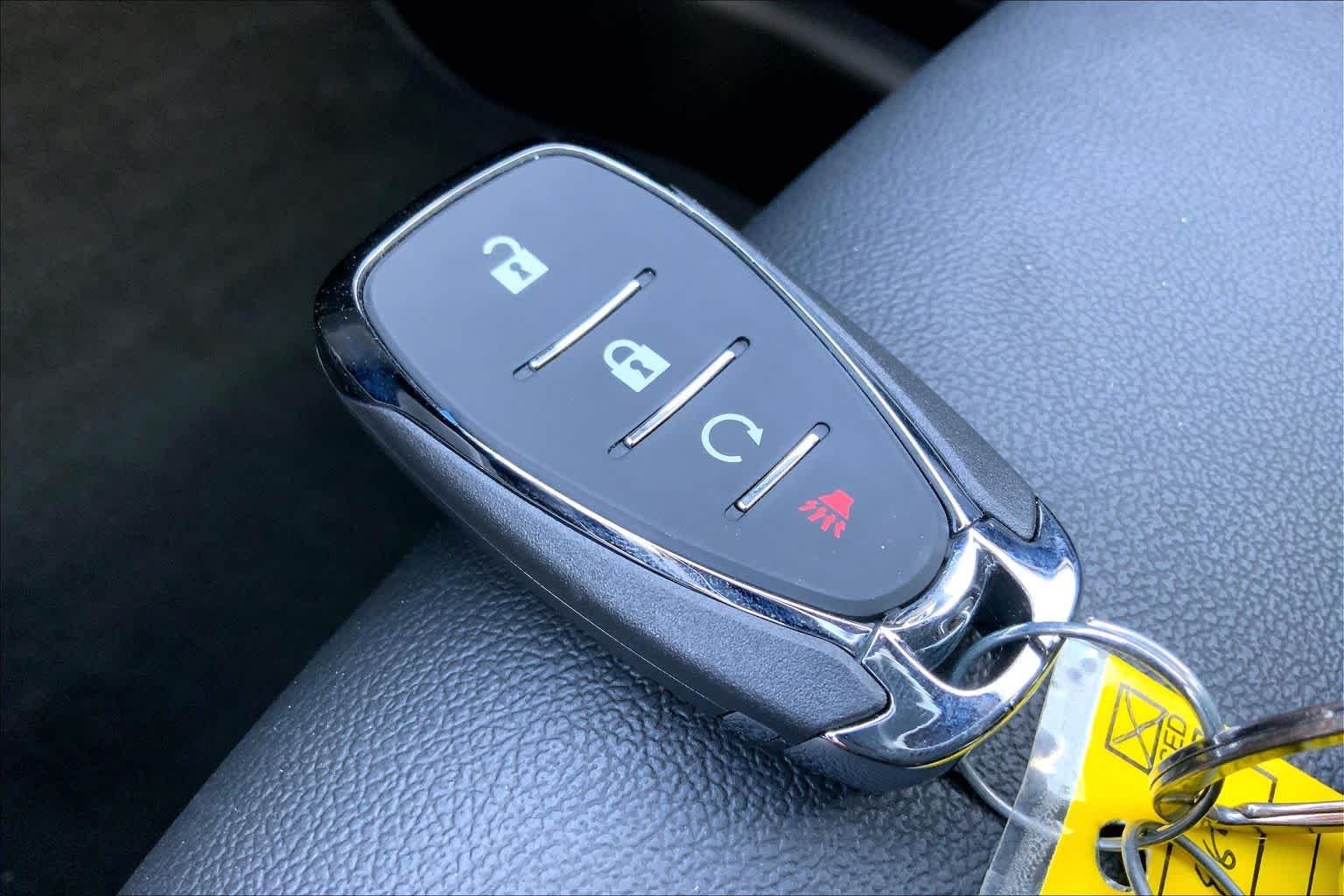 Used 2025 Sterling Gray Metallic Chevrolet ACTIV image 15