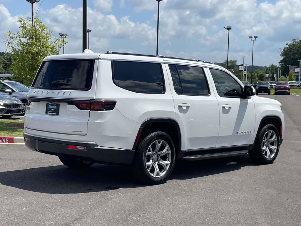 Used 2022 White Jeep Series II image 3
