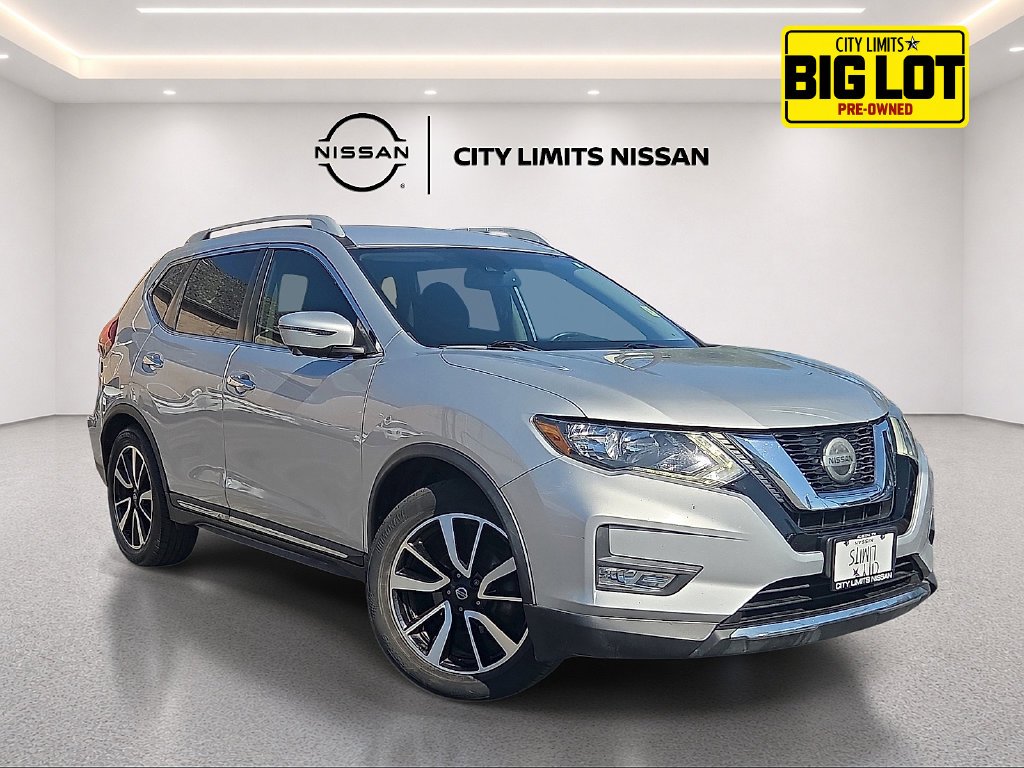 Used 2019 Silver Nissan SL image 1