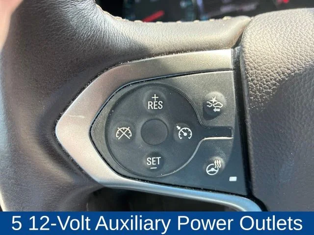 Used 2016 White Chevrolet LTZ image 18