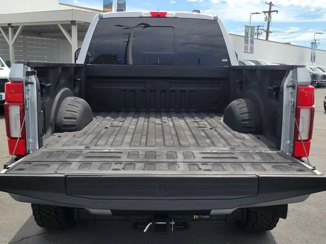 Certified Used 2022 Silver Metallic Ford Lariat image 9