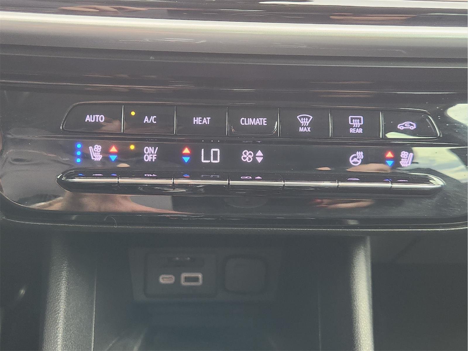 2023 Chevrolet Bolt EUV Premier - Photo 19