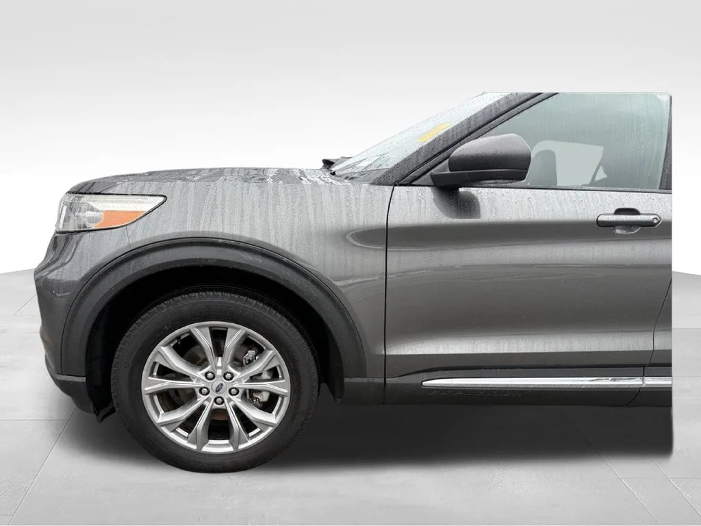 Used 2020 Gray Ford XLT image 23
