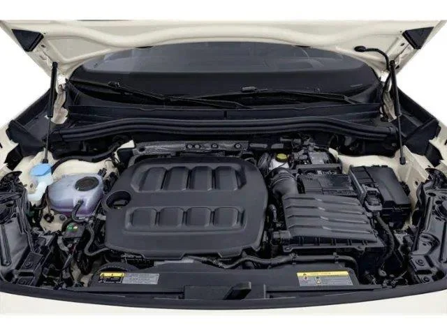 New 2026 Opal White Pearl Volkswagen SEL R-Line Turbo image 9