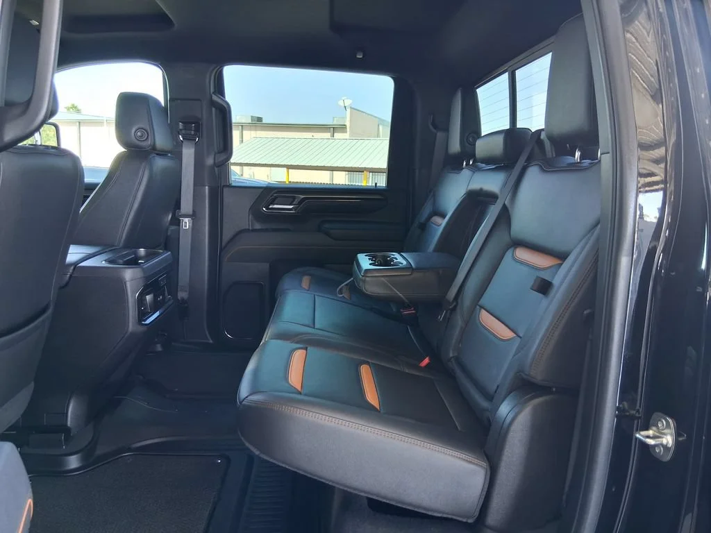 Used 2025 Onyx Black GMC AT4 image 22