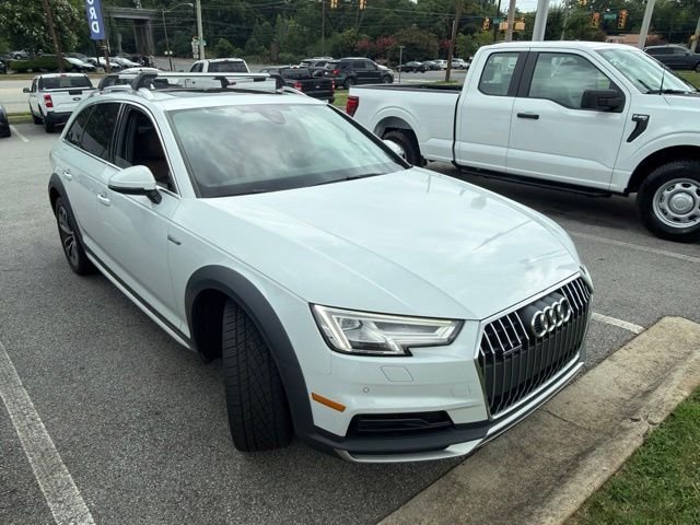 Used 2019 Glacier White Metallic Audi 2.0T Premium image 1
