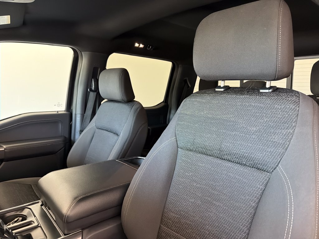 Used 2023 Black Metallic Ford XLT image 15