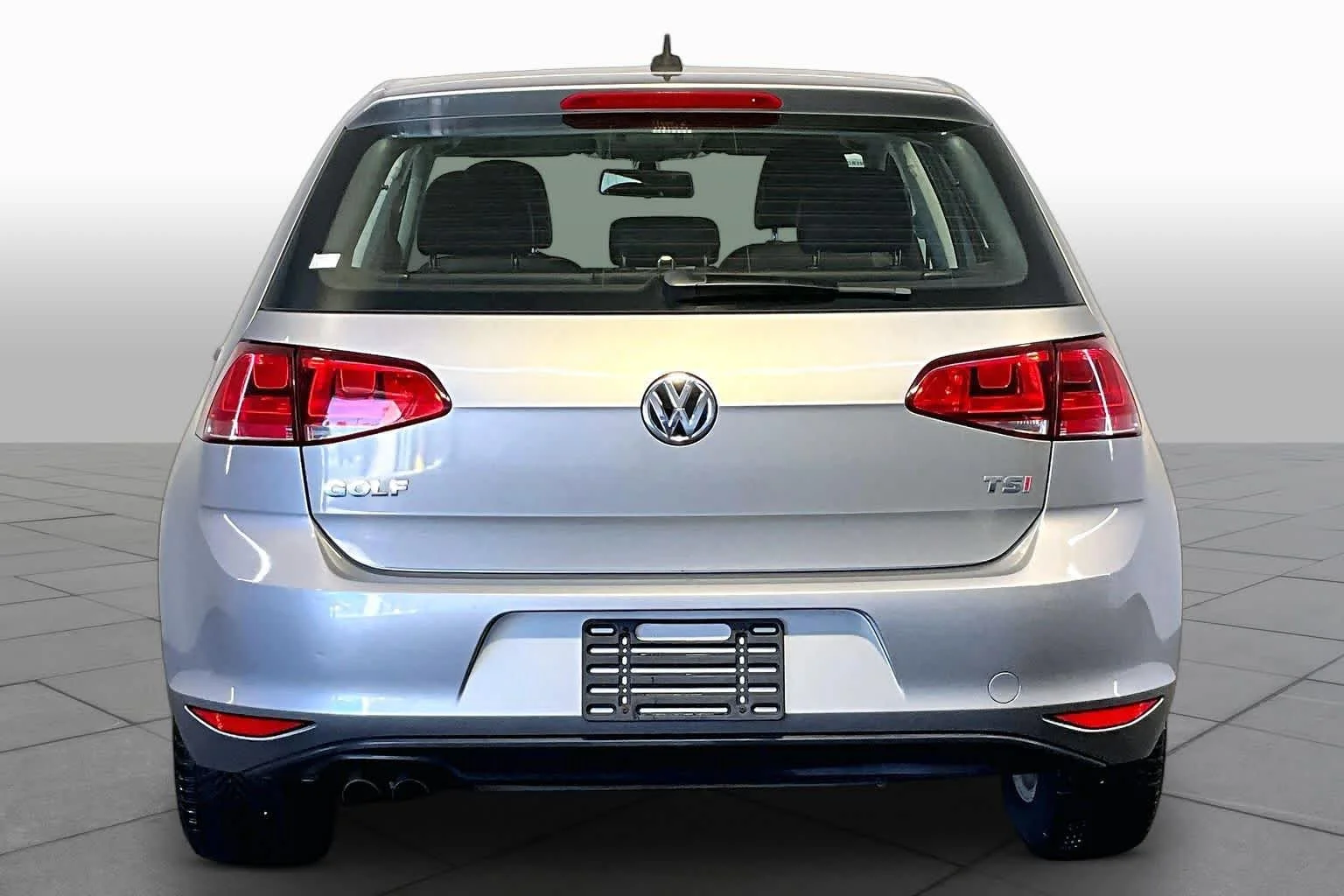 Pre-Owned 2017 Volkswagen Golf Wolfsburg Edition