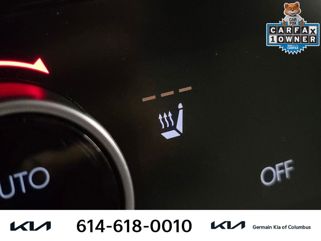 Used 2025 Black Hyundai SEL image 33