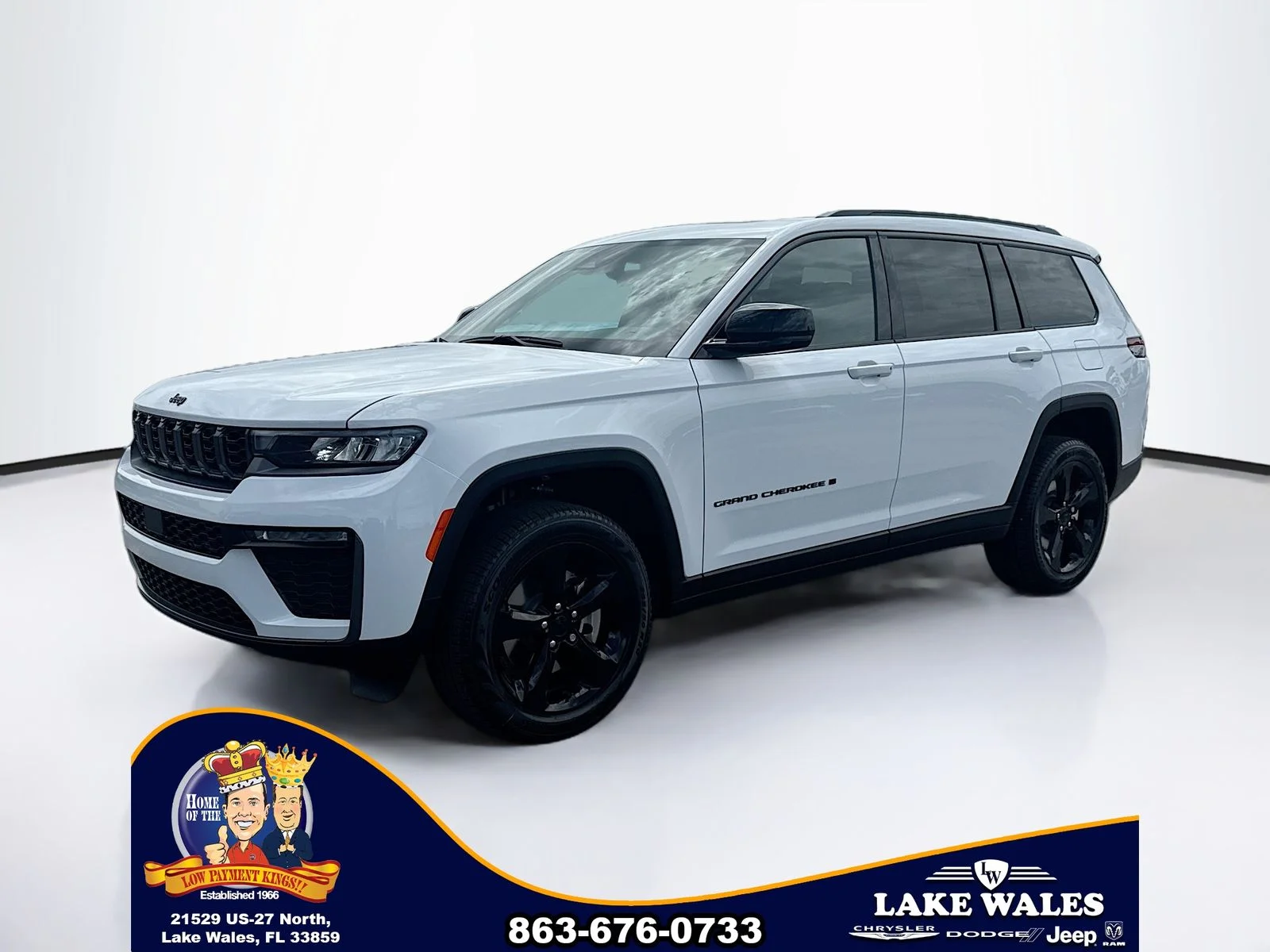 New 2026 Bright White Clear-Coat Exterior Paint Jeep Limited image 2