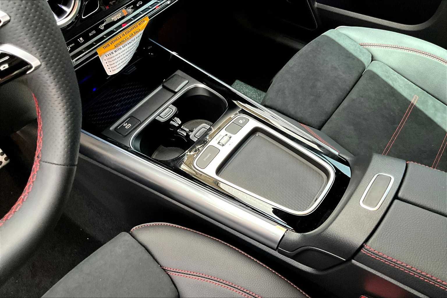Used 2025 Night Black Mercedes-Benz GLA 250 image 11