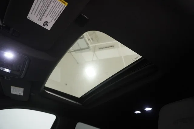 Used 2021 BLACK GMC AT4 image 23