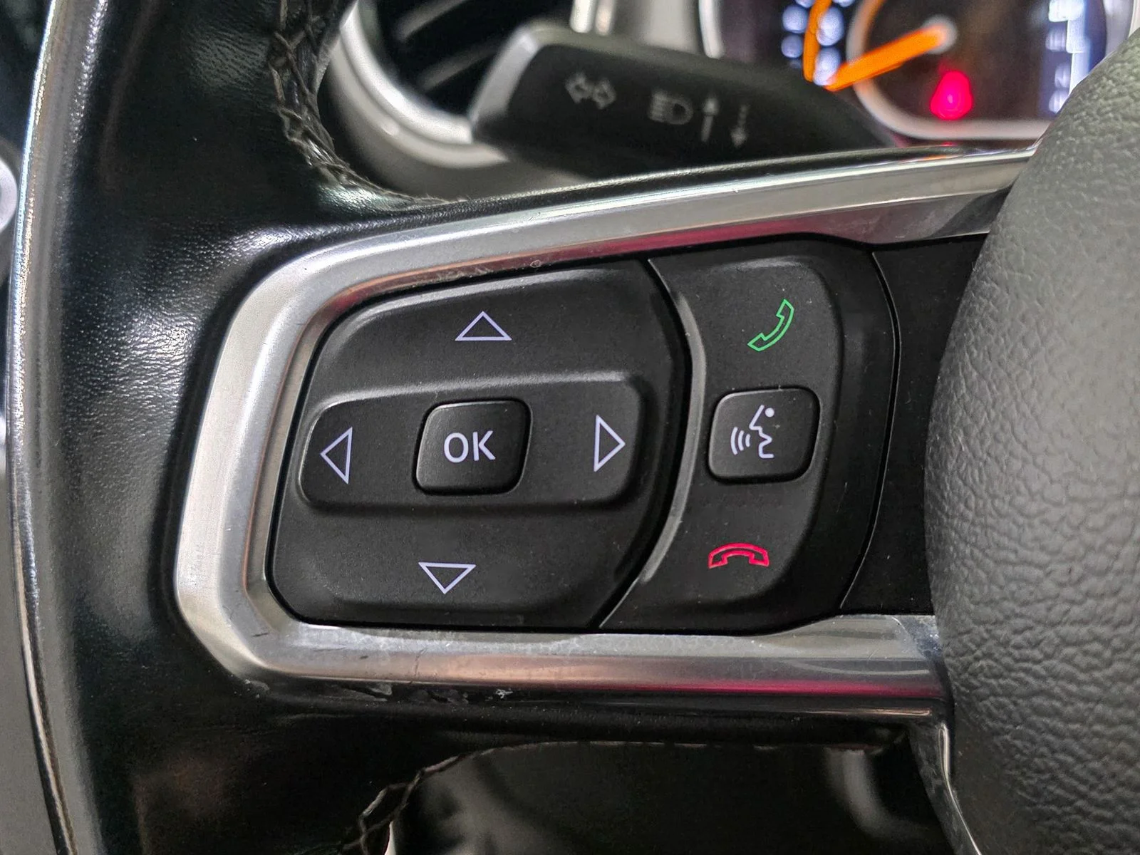 Certified Used 2021 Black Jeep Unlimited Sahara image 33