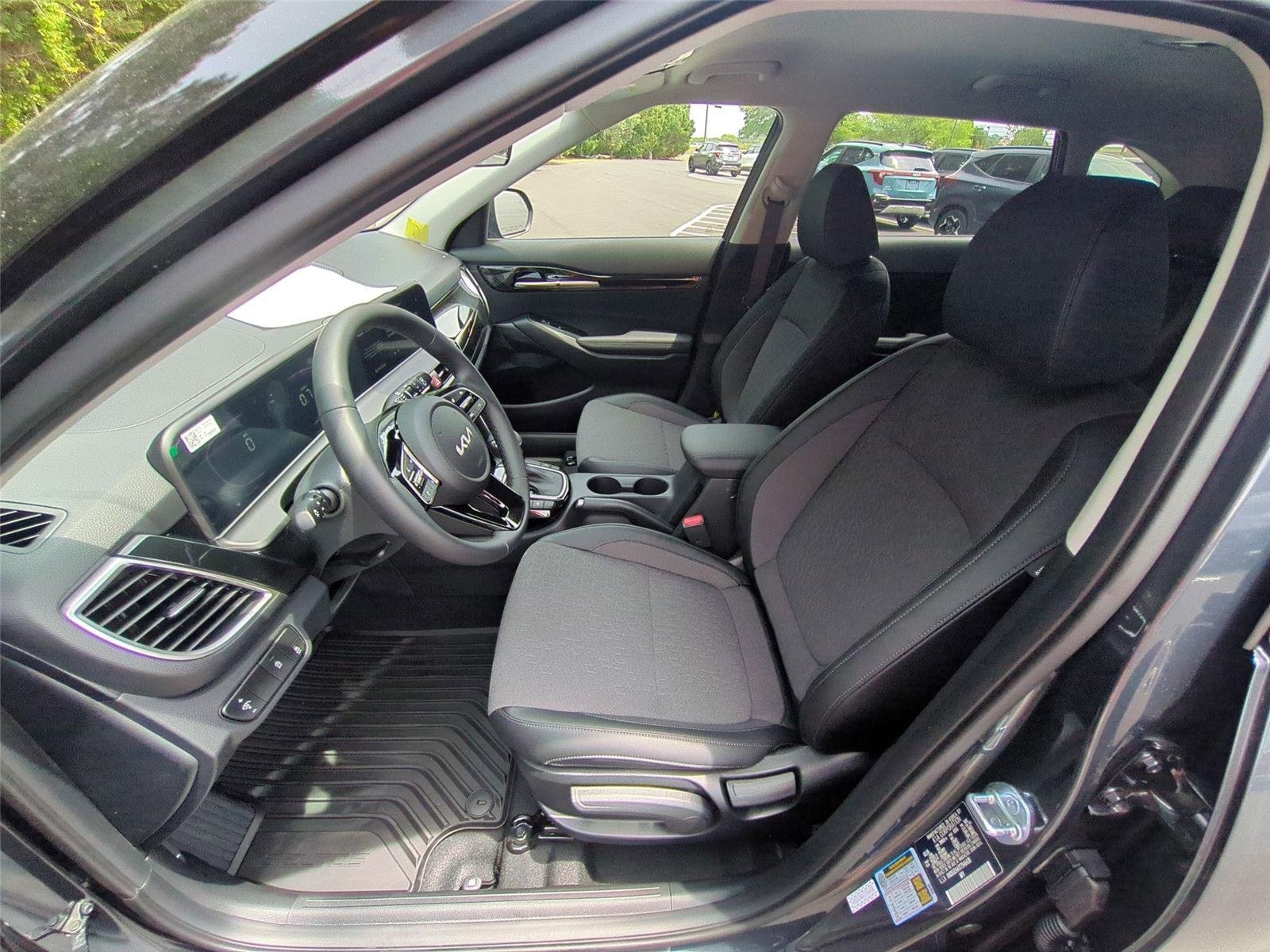 New 2026 Gravity Gray Kia S image 18