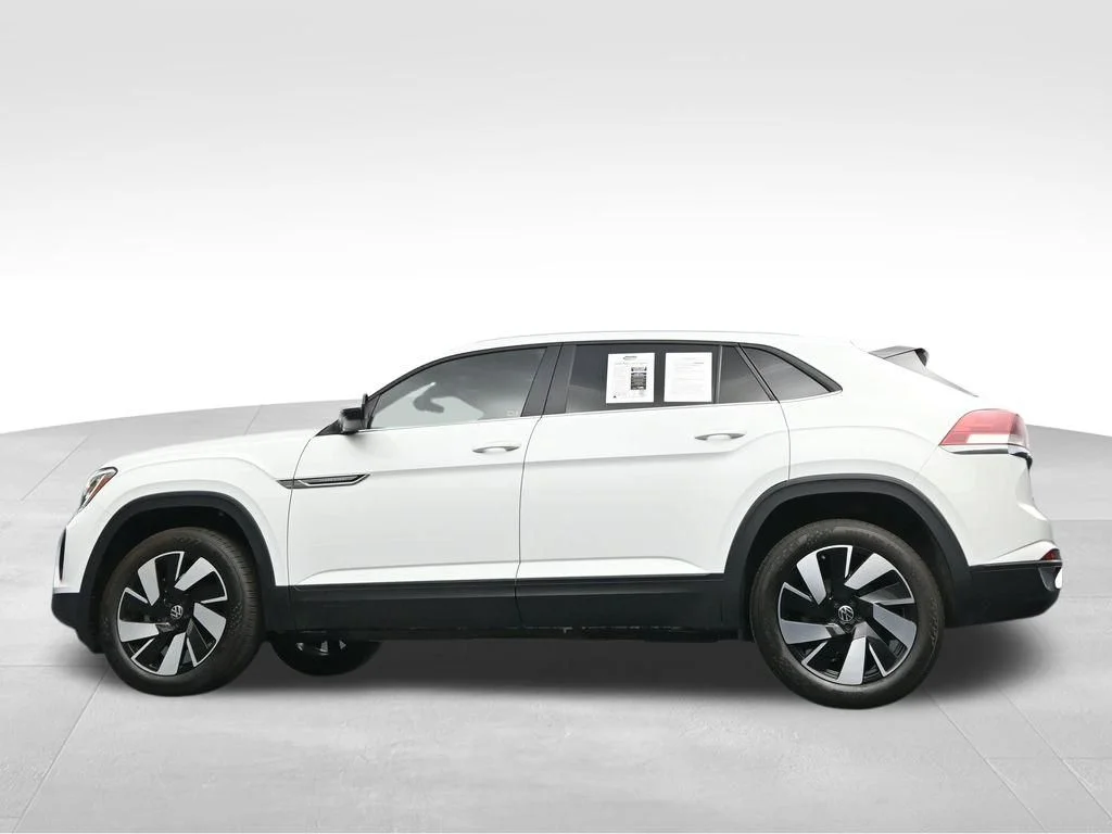 2025 Volkswagen Atlas Cross Sport SE w/Tech - Photo 38