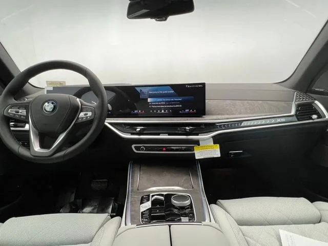 New 2026 Tanzanite Blue II Metallic BMW xDrive50e image 10