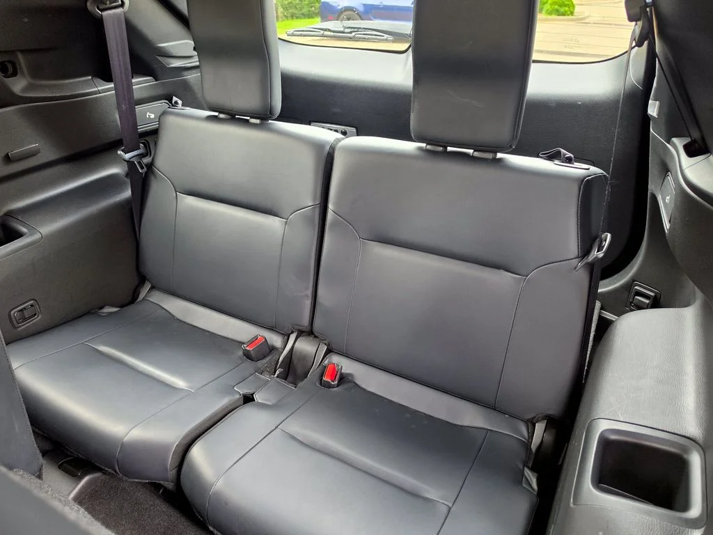 Used 2024  Mitsubishi SE image 22