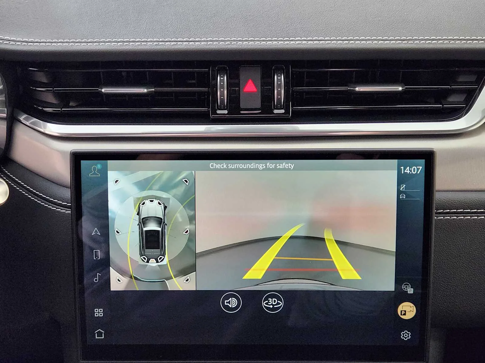 New 2026 Eiger Grey Metallic Jaguar R-Dynamic S image 31