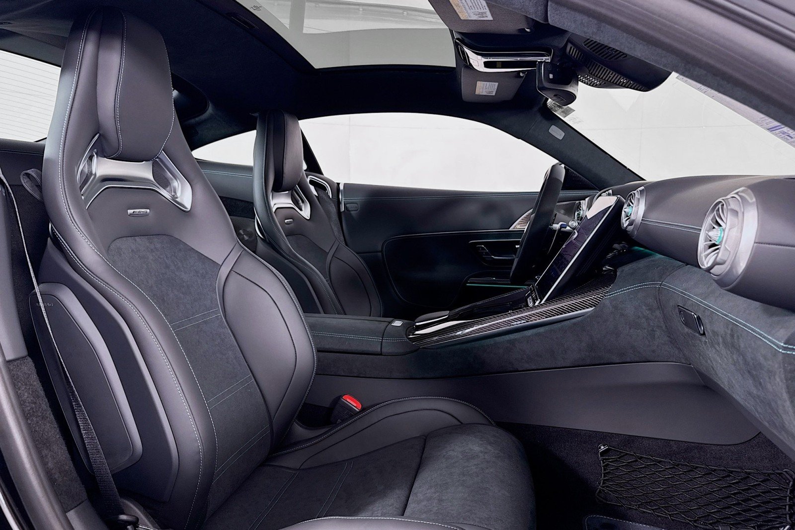 2025 Mercedes-Benz AMG GT Coupe 63 PRO - Photo 6