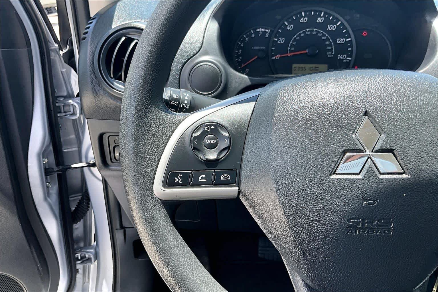 Used 2024 Starlight Silver Metallic Mitsubishi ES image 22