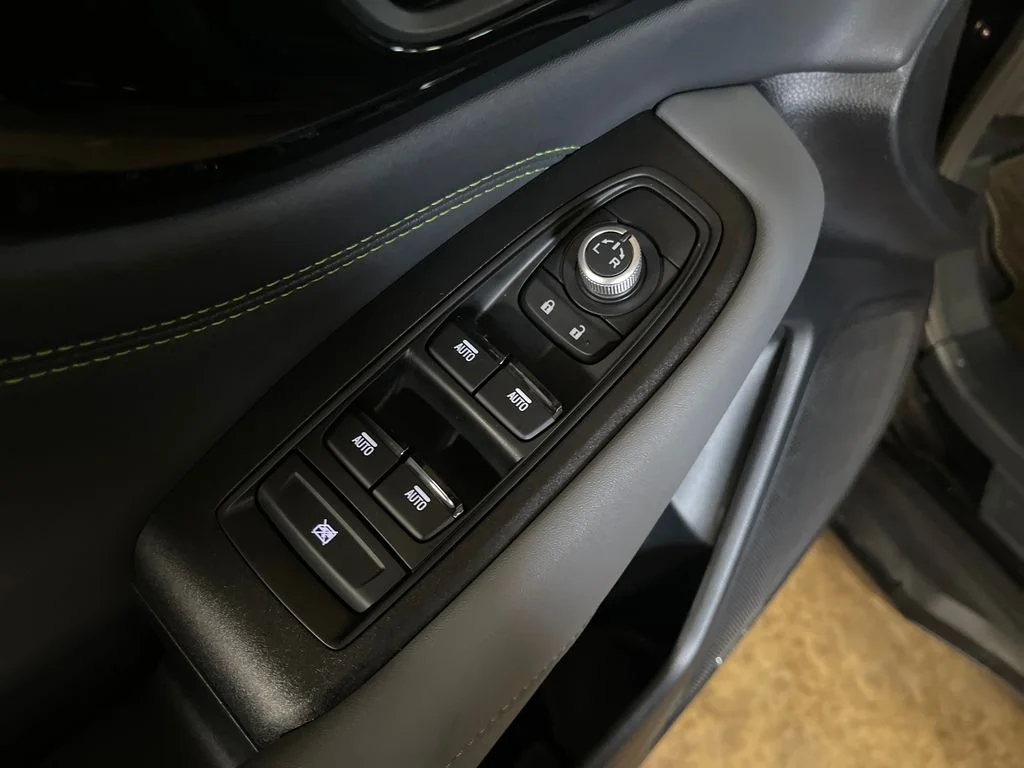 Used 2024 Black Subaru Onyx Edition image 17