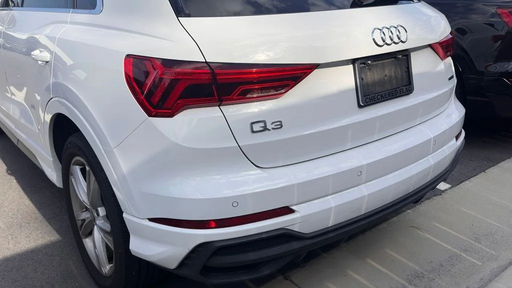 Used 2023 Ibis White Audi Premium image 8
