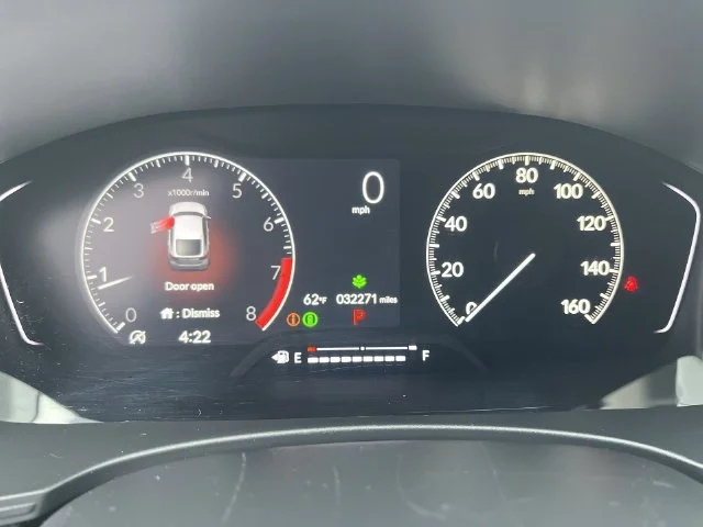 Used 2024  Honda LX image 19