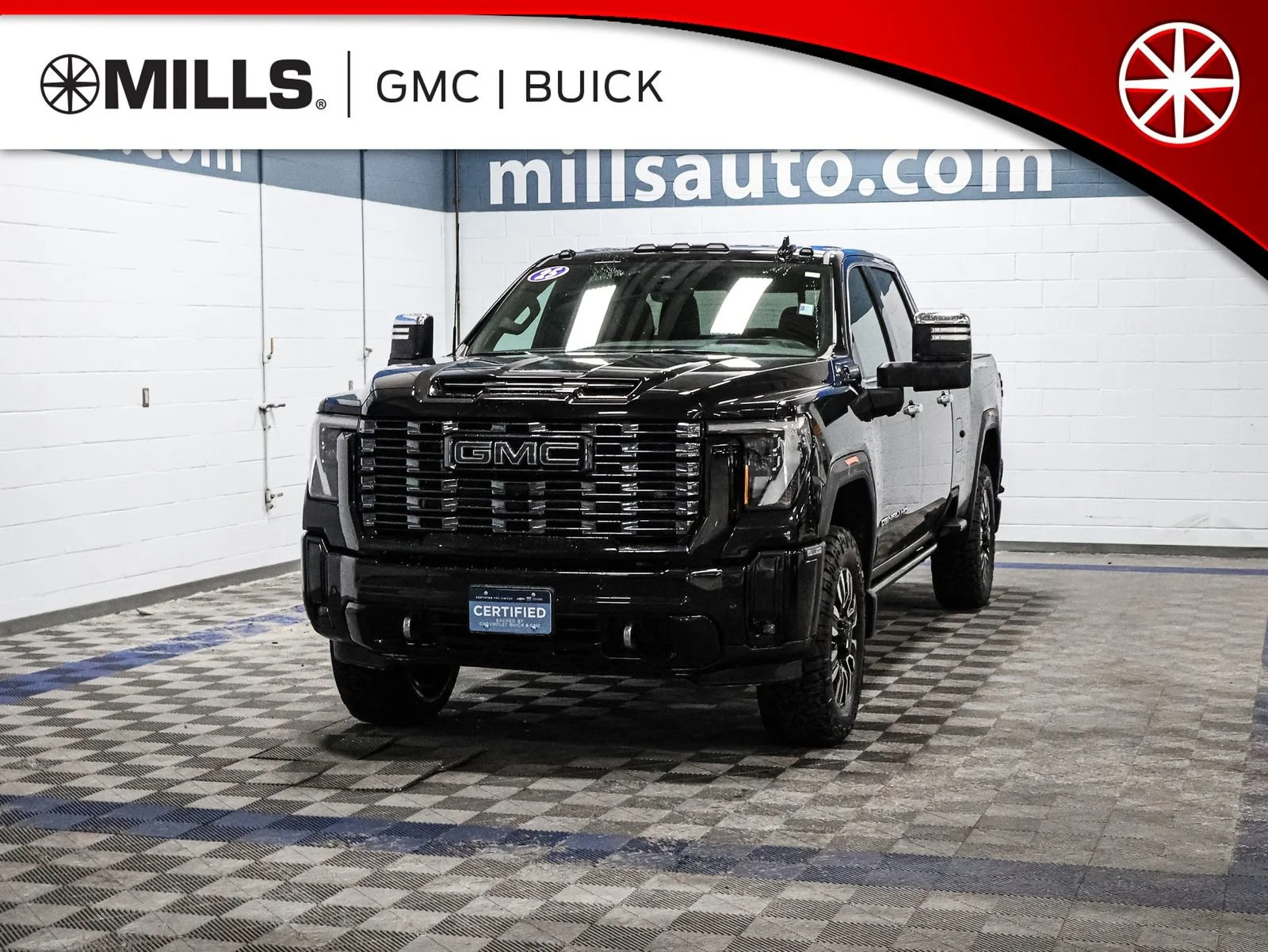 2025 GMC Sierra Denali Ultimate 4WD Crew Cab Long Box's photo