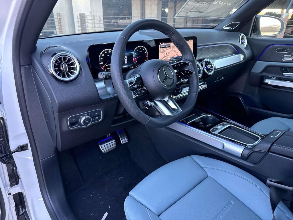 2025 Mercedes-Benz GLB GLB35 AMG - Photo 10