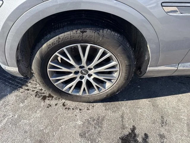 Used 2024 Silver Genesis 2.5T image 13