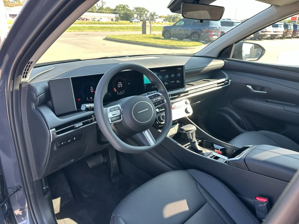 New 2026 Ecotronic Gray Hyundai SEL Plus image 3