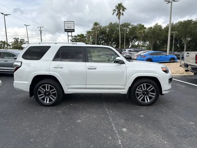 Used 2024 Off-white Toyota Limited image 3